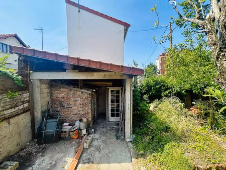 ** romainville place carnot **