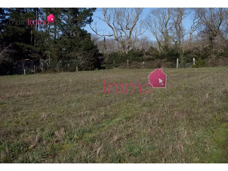 soullans - terrain à batir d'environ 690m2- viabilisé