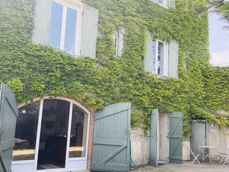 lentilly bourg maison ancienne avec jardin - 7 pièces (69)