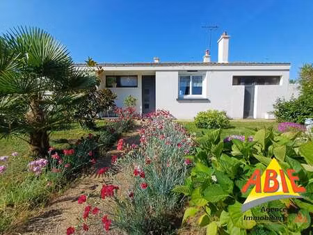 vente maison à saint-martin-des-fontaines (85570) : à vendre / 82m² saint-martin-des-fonta