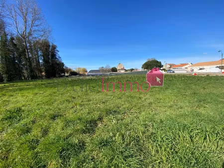 vente terrain à soullans (85300) : à vendre / soullans