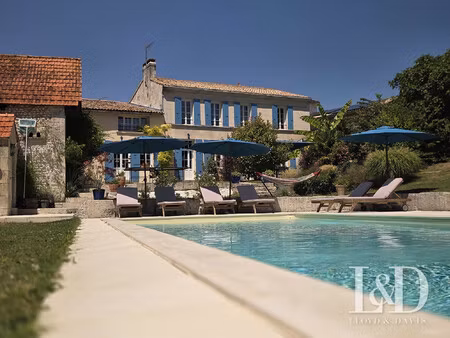 le clos de chenac – élégante demeure familiale avec gîte in