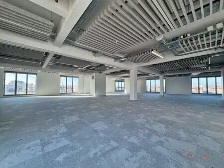 location coworking paris 10ème (75010) 1 881 m²
