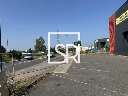 local commercial a louer