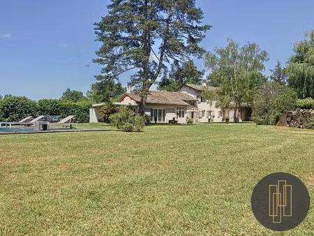 maison de luxe à vendre à messimy-sur-saône