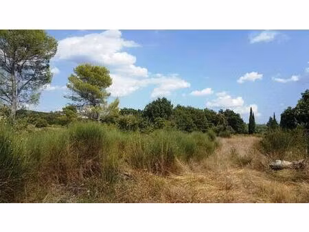 cotignac - terrain constructible 2.000m²