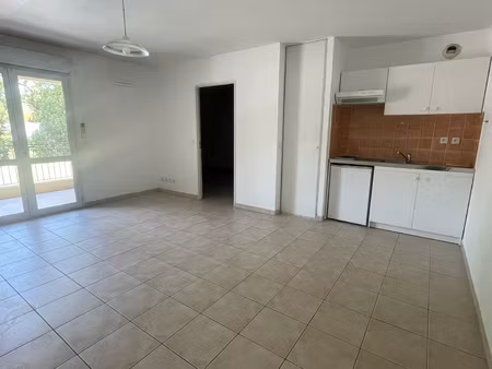achat appartement 2 pièces 43m² la destrousse 13112