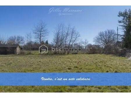 terrain de 804 m² à saint-christol