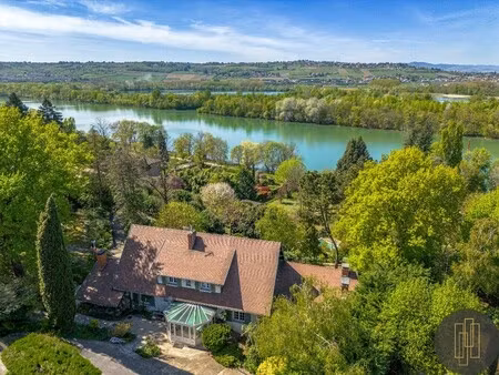 villa de luxe à vendre à saint-bernard