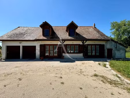 vente maison 8 pièces 220 m² à cheverny (41700)  207 000 €