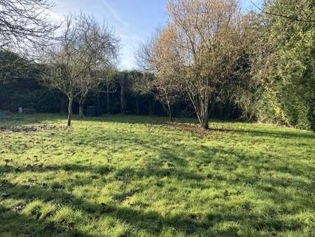 vente terrain à saint-berthevin (53940) : à vendre / 880m² saint-berthevin