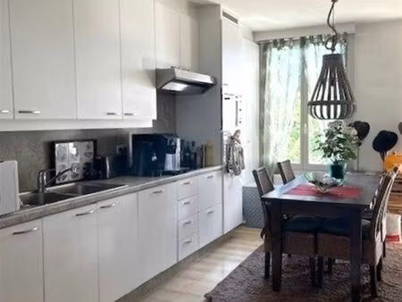 commercieel te koop in mortsel met 3 slaapkamers