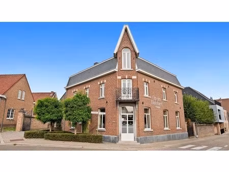 commercieel te koop in bilzen met 4 slaapkamers