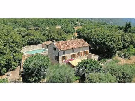 maison avec piscine mons (83)