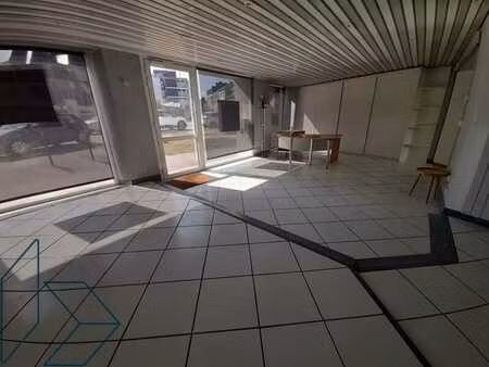 vente commerce 115 m² auray (56400)