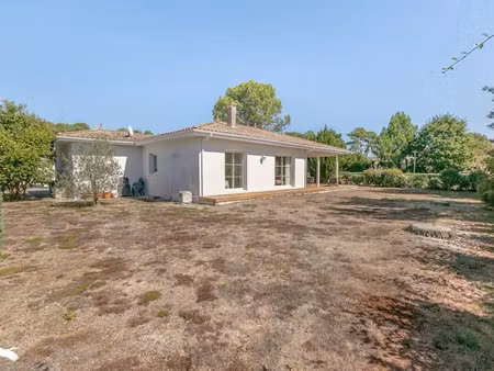 vente maison 4 pièces 110 m² à ares (33740)  779 999 €