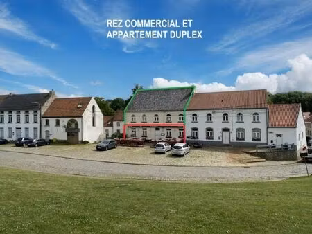 opportunité unique : restaurant-bistro et appartement duplex