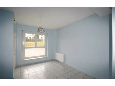 location appartement  27.14 m² t-1 à la broque  330 €