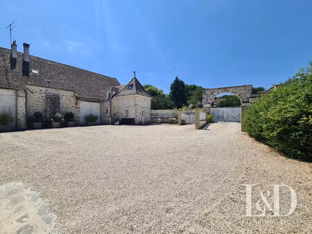 propriété de caractère rénovée avec activité gîte