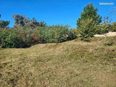 terrain 2 107 m² berre les alpes