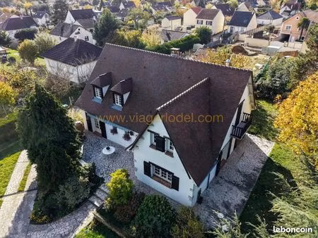 villa en viager 8 pièces 319 m²