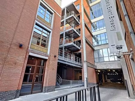 surface industrielle à louer à rue delaunoy 60 molenbeek-saint-jean (vbc92632)