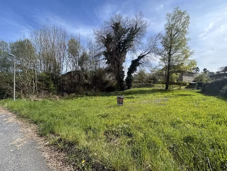 terrain à bâtir à lagraulière en corrèze