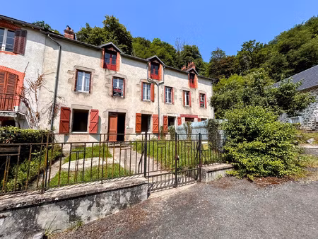 immeuble à bort-les-orgues en correze