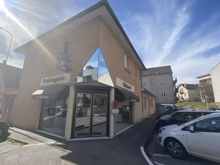 immeuble et fonds de commerce à ussel en corrèze