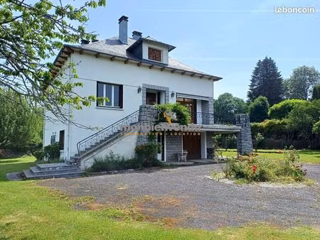 propriété 5 pièces 188 m²