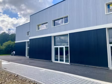 location locaux professionnels à loperhet (29470)  nan €