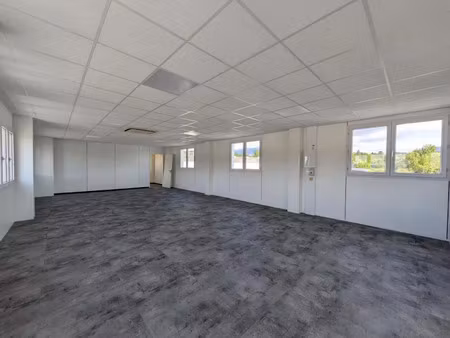 location locaux professionnels 112 m² à marigny-saint-marcel (74150)  nan €