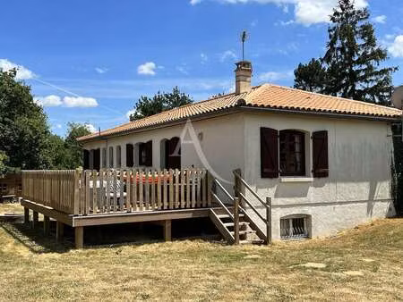 vente maison piscine à la boissière-des-landes (85430) : à vendre piscine / 190m² la boiss