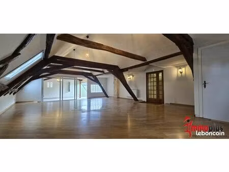 appartement 6 pièces 208 m²