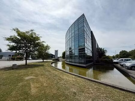 bien professionnel à louer à orcq € 2.995 (la3de) - vip immobilier | zimmo