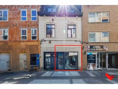 magasin commercial situé au cœur de la centre ville