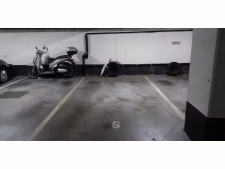 parking sécurisé environs rogier