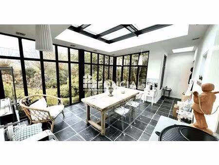 longere d'exception avec veranda  jardin  garage 2 voitures et studio independant