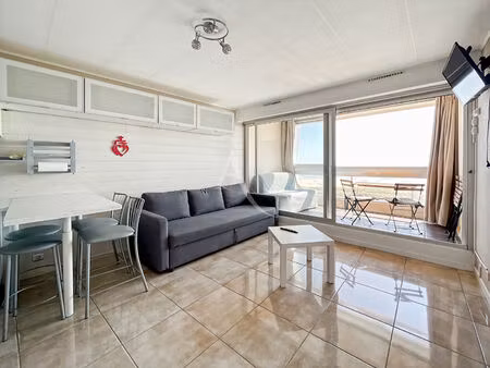 studio face mer au 6ème et dernier étage dans résidence avec ascenseur