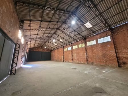 bâtiment - proche centre-ville