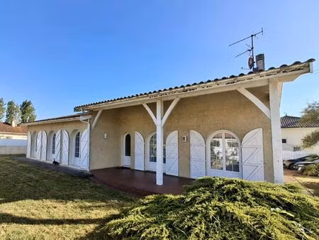 maison de plain-pied 125 m² - 4 chambres  piscine  garage avec mezzanine  ambès (33810)