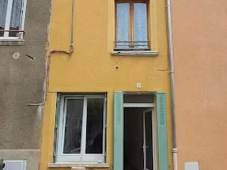 vente maison 5 pièces 94 m² à saint-germain-lembron (63340)  45 000 €