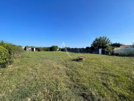 en vente terrain constructible 8 19 ares – 133 700 € |saint-vincent-sur-jard