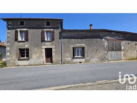 vente maison 6 pièces 103 m² à chassiecq (16350)  69 000 €
