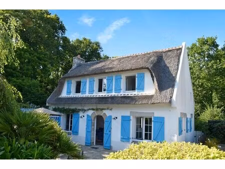 moëlan sur mer : chaumière 3 chambres avec piscine