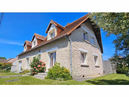 vente maison 9 pièces 170 m2 à bavent