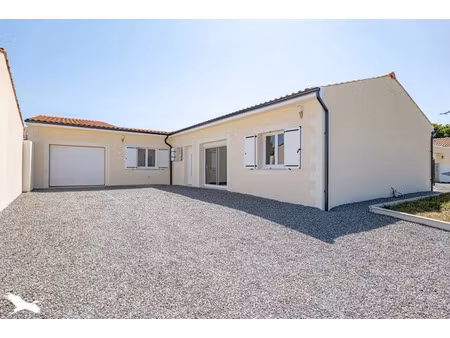 vente maison 4 pièces 121 m² à fontenet (17400)  223 650 €