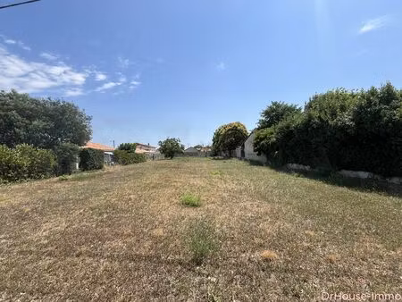 macau commune dans le sud ouest de la france departement de la gironde region nouvelle aqu