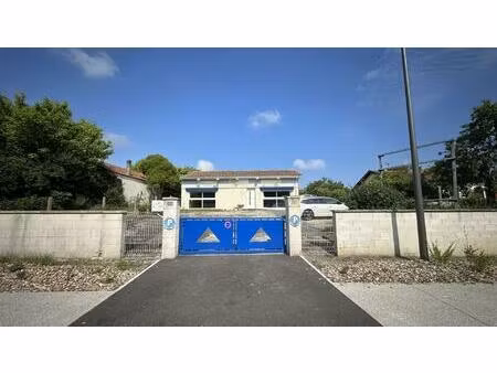 local commercial 80 m2