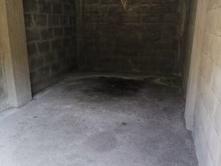 vente garage 13 m² alès (30100)